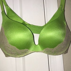 Victoria’s Secret Push up Bra!